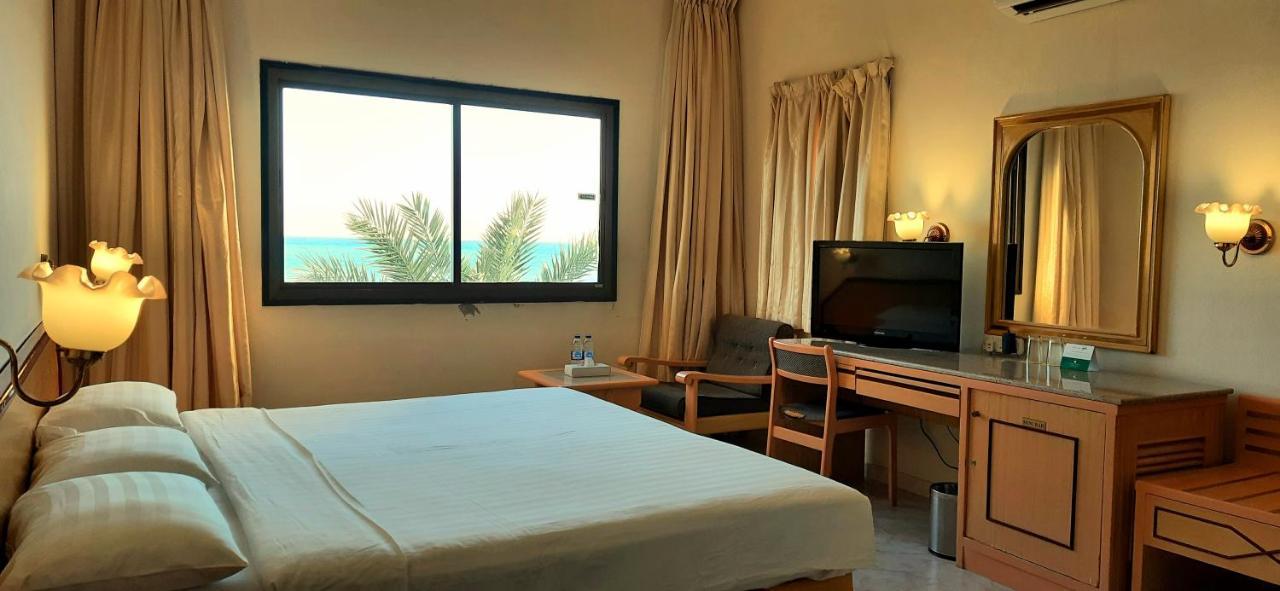Resort Sur Beach Holiday Esterno foto