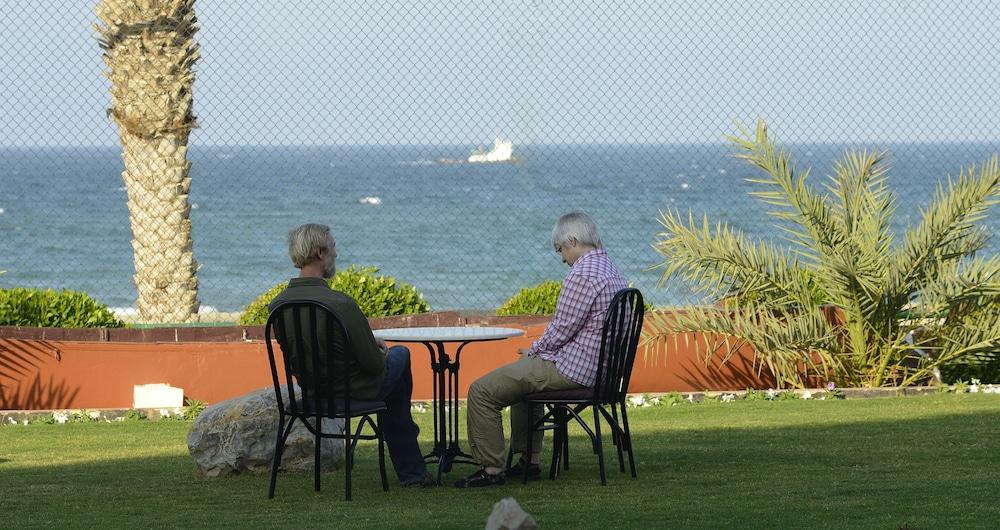 Resort Sur Beach Holiday Esterno foto