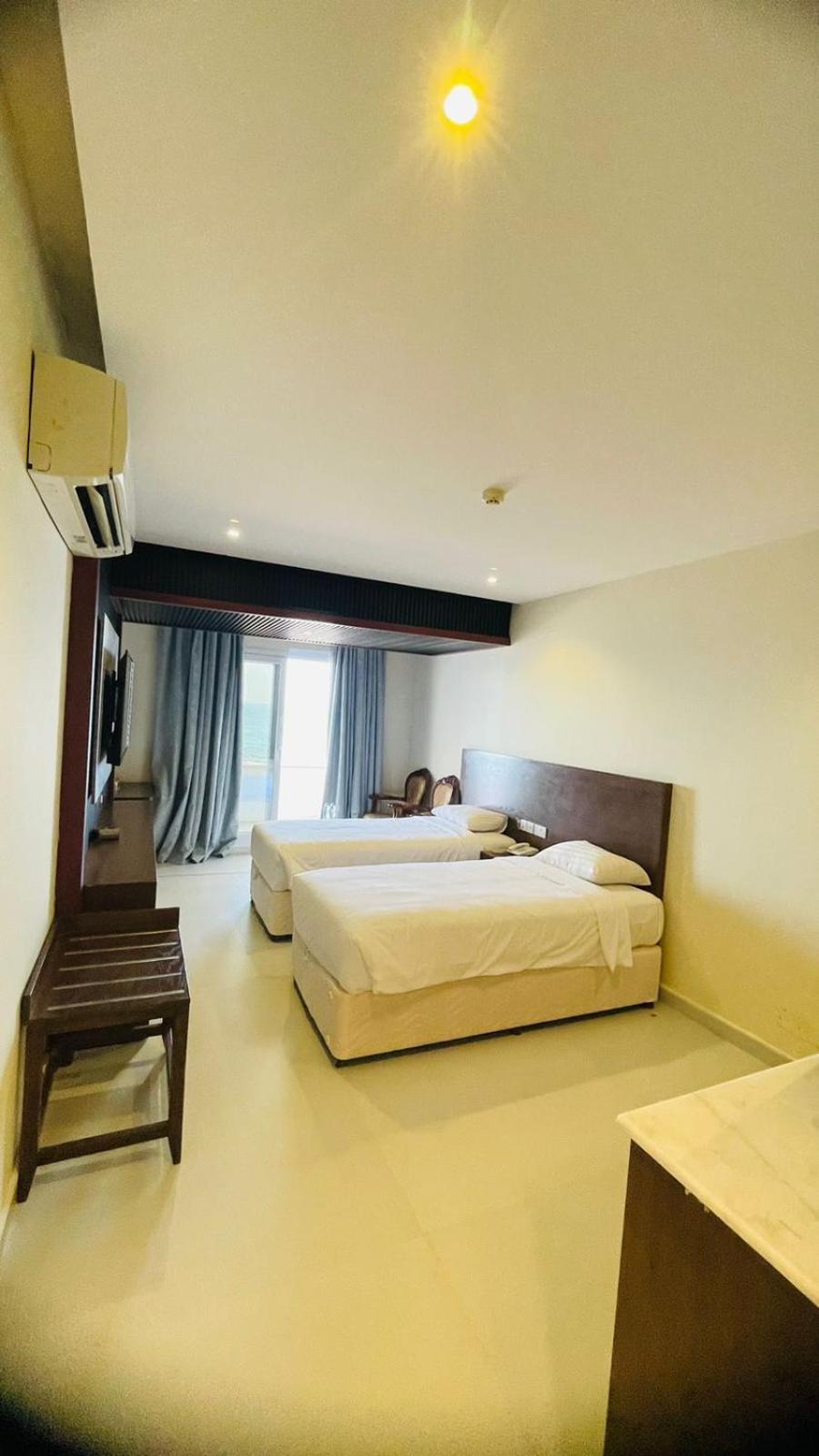 Resort Sur Beach Holiday Esterno foto